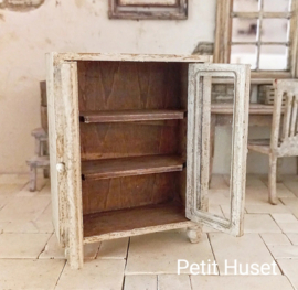 Oud Brocante Voorraad Kasje