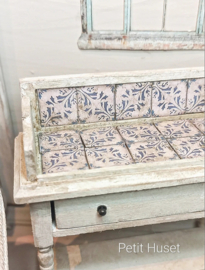 Brocante Sidetable met "Tegeltjes"