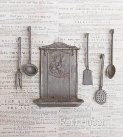 Oud Brocante Keukengerei Rek