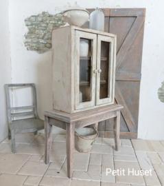 Brocante Vitrinekastje