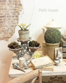 Oude Etagere