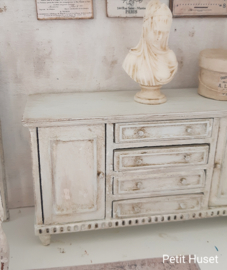 Zeer Brocante Dressoir