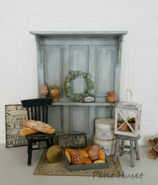 Headboard word Meubelstuk