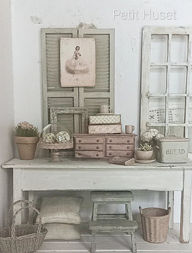 Brocante Breadbox