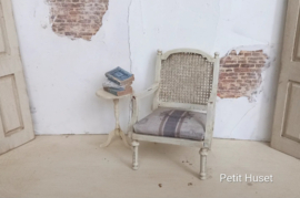 Brocante Stoel met Graanzak Kussen