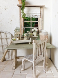 Zeer Brocante Tafel