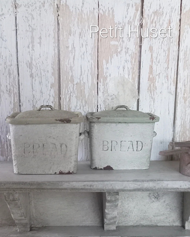 Brocante Breadbox A