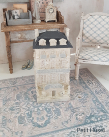 Oud ,,"Poppenhuis" Reutter