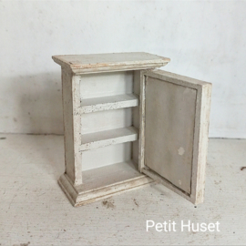 Brocante Apothekers Kastje