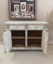 Zeer Verweerde Dressoir