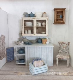 Zeer Brocante Vliegenkast