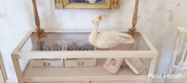 Fraaie Brocante Vitrine Tafel.
