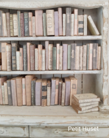 Iets Speciaals:Brocante Boekenkast met 100 Boekjes