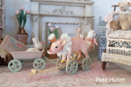 Brocante Trek Karretje met Biggetje