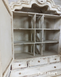 Brocante Duch Baby House