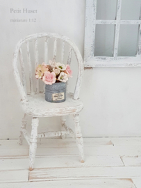 "Zinken" Pot met Pastelbloemen.