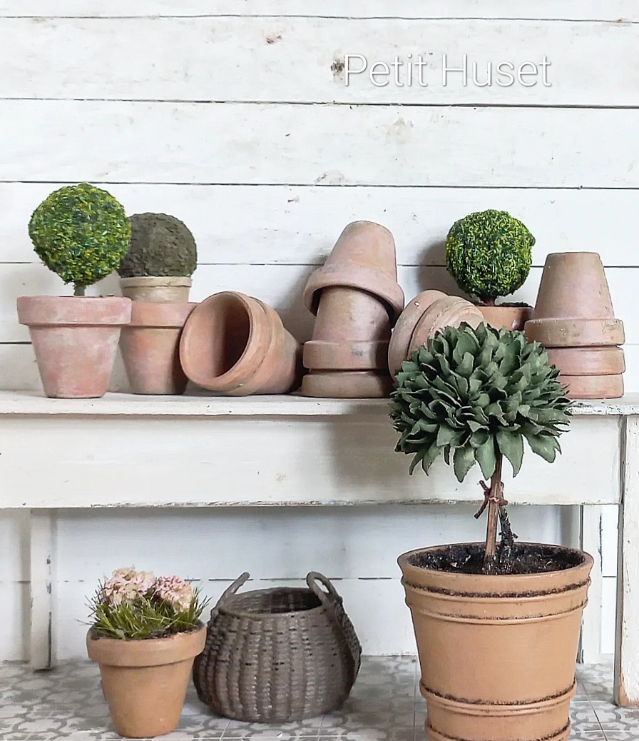 Verweerde Terracotta Bloempot
