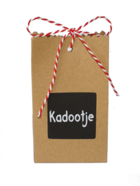 Traktatiezakje met brownie reepje