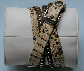 La Mer collections animal snake with studs