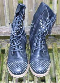 Kayla shoe zwarte veterboots met studs-39