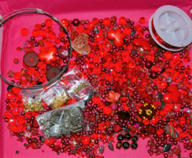 Shades of Red Treasurebeadbox