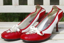 SPNX rood/witte veter pumps