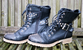 Kayla shoe zwarte veterboots met studs-39