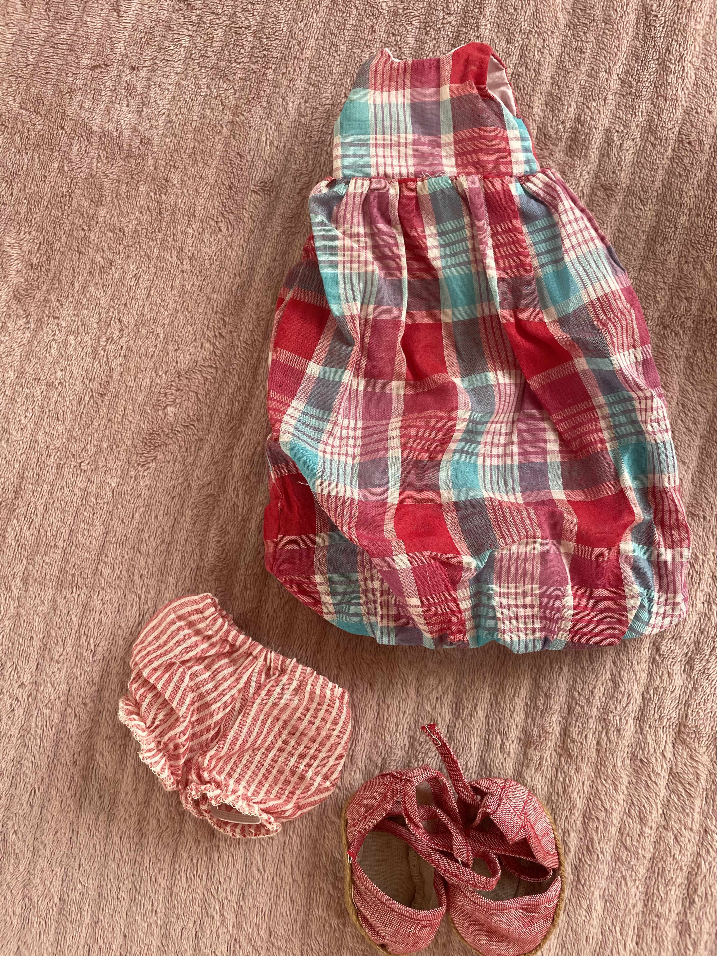 Maileg kledingsetje medium girl, check dress & shoes