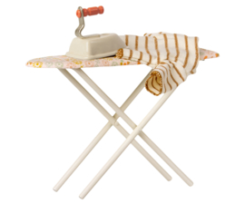 Maileg Iron & Ironing board