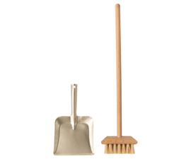 Maileg broom set