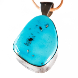 Turquoise 'Sleeping Beauty' Arizona, Zilveren hanger | 1x UNIEK 'Doornroosje'.
