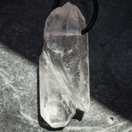 Shift kristal uit Brazilië, Large AQ hanger geboord 1x UNIEK
