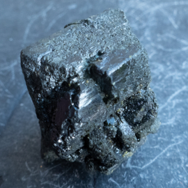 Epidoot kristal  Pseudomorf na Fluoriet (Pakistan)  1x UNIEK.