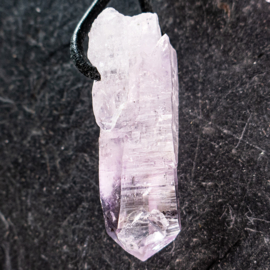 Amethist, Vera Cruz, kristal hanger 1x UNIEK  L. 4,5 cm.