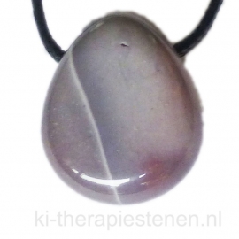 Mookaiet hanger geboord per st.