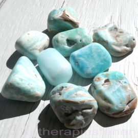 Calciet: Caribbean Blue Calciet trommelsteen. (XL) per st.*