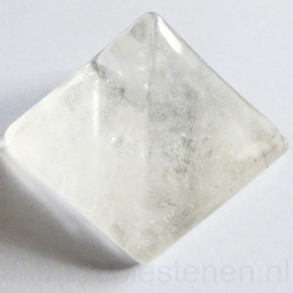 Bergkristal, piramide 3 cm, in Luxe geschenkverpakking