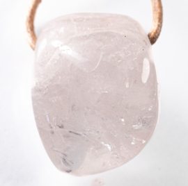 Danburiet (rosa)  kristal (polished) Groot hanger 1x UNIEK.