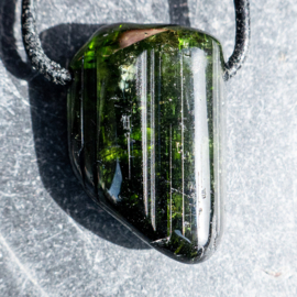 Toermalijn, Groene Toermalijn-kristal hanger 1x UNIEK