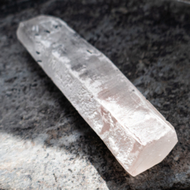 Magische Laserkristal - met Calciet (Binnen-Mongolië) 1x UNIEK