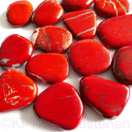 Jaspis, Rood platte edelsteen Groot ca. 4,5 cm per st.*