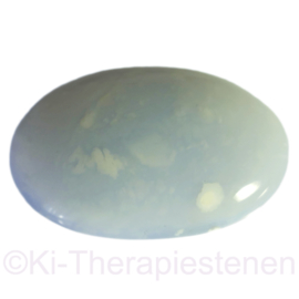 Chalcedoon, massagesteen  4x6 cm per st.