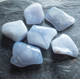 Chalcedoon blauw, platte edelsteen per st.*