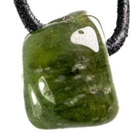 Vesuvianiet - Idokraas L. 2 cm hanger per st.
