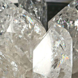Bergkristal Fire & Ice 1A kwaliteit,  Regenboogkwarts  ca 0.125 kilo p.st.