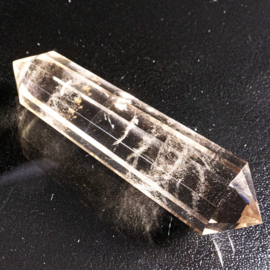  Dubbeleinder  Phi - Vogel kristal ***12 zijdig***,  L.  7 cm, 36 gr.
