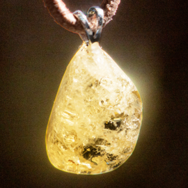 Danburiet, Geel (Agni-Gold) edelsteen hanger 1x UNIEK