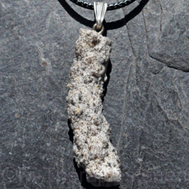 Fulguriet  (versteende bliksem) hanger