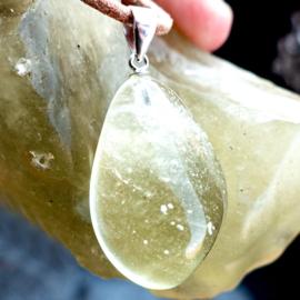 Libisch Woestijnglas - Goud Tektiet  hanger │1x UNIEK