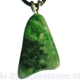 Nefriet (Jade) hanger per st.